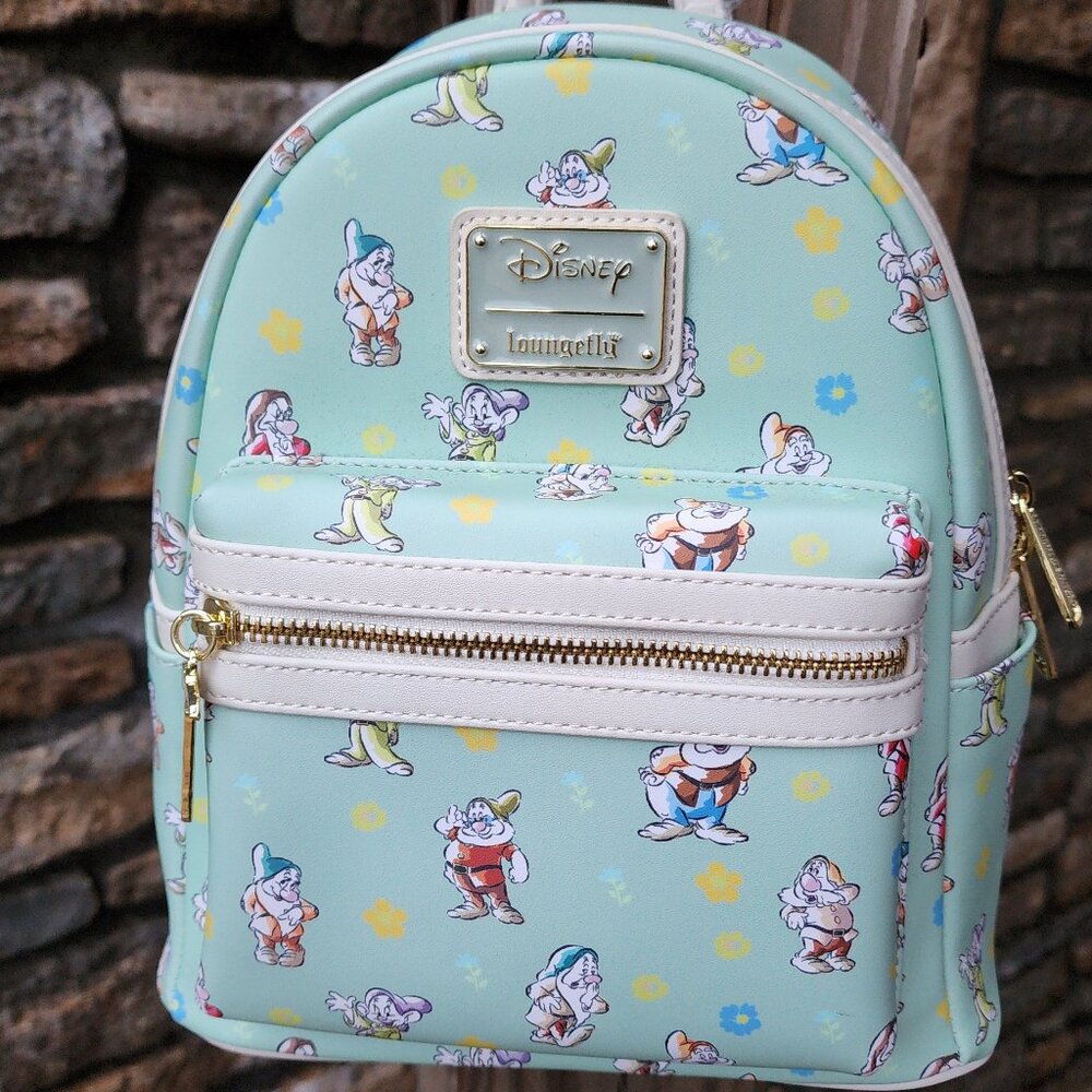 Snow White Seven Dwarfs Disney Loungfly NWT